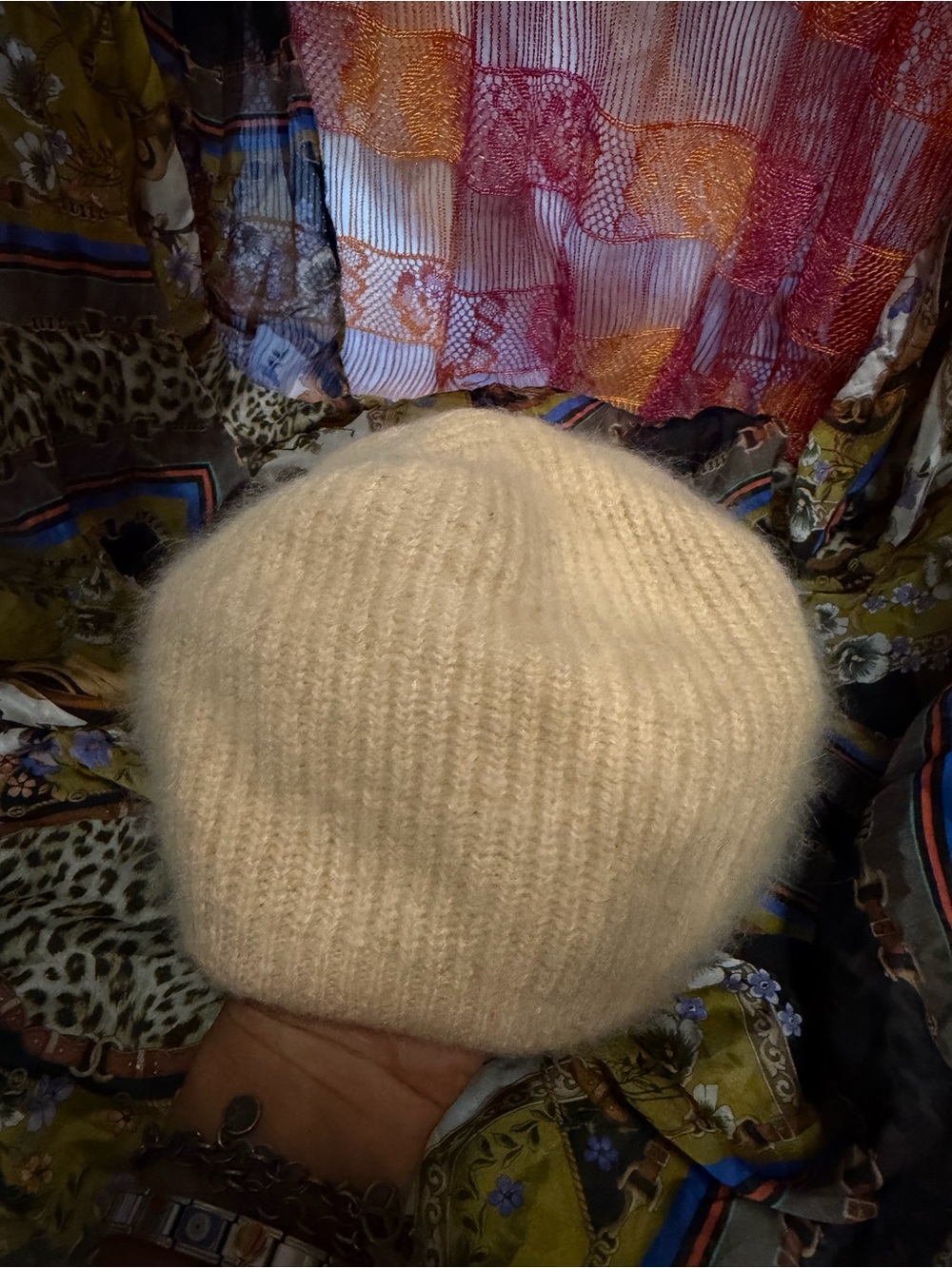 Sony costumes Cozy Cream Knit Beret